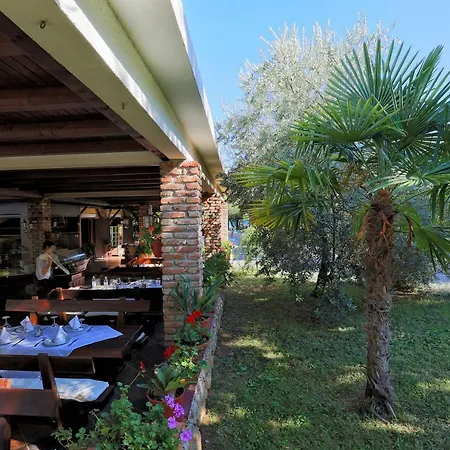 Campsite Adria More Mobile Homes Solaris