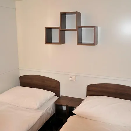 Adria More Mobile Homes Solaris Campsite *